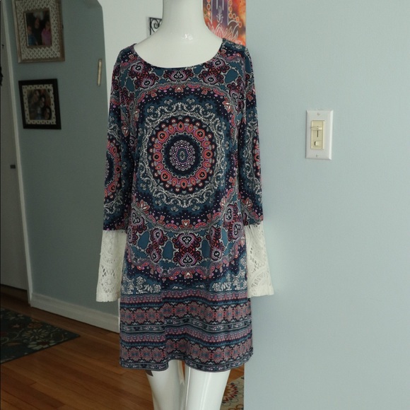 Tacera Dresses & Skirts - Like New Tacera dress